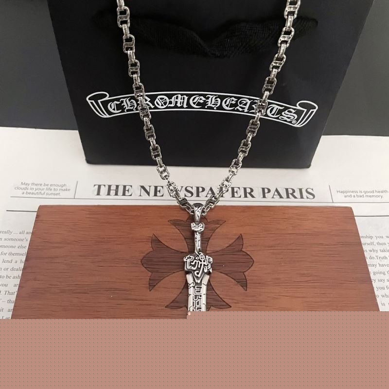 Ch**me He**ts necklaces